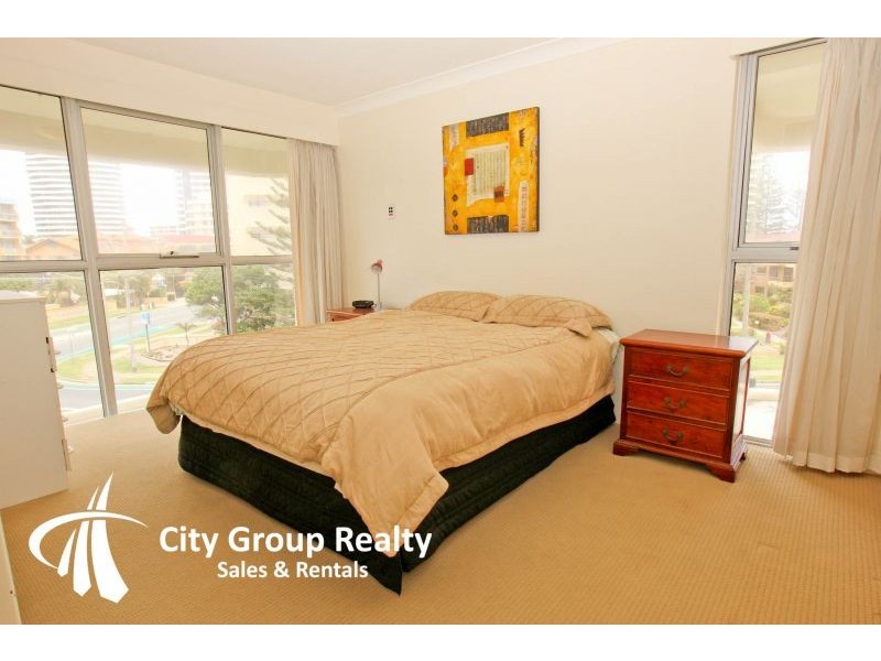 67 Broadbeach Boulevard, Broadbeach QLD 4218