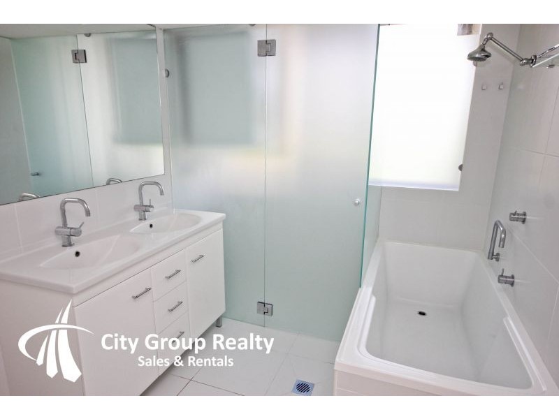 3 ‘Pacific Regis’ 30 The Esplanade, Burleigh Heads QLD 4220