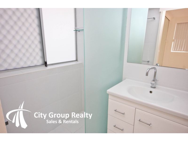 3 ‘Pacific Regis’ 30 The Esplanade, Burleigh Heads QLD 4220