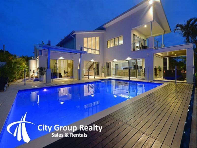 22 River Crescent, Broadbeach Waters QLD 4218