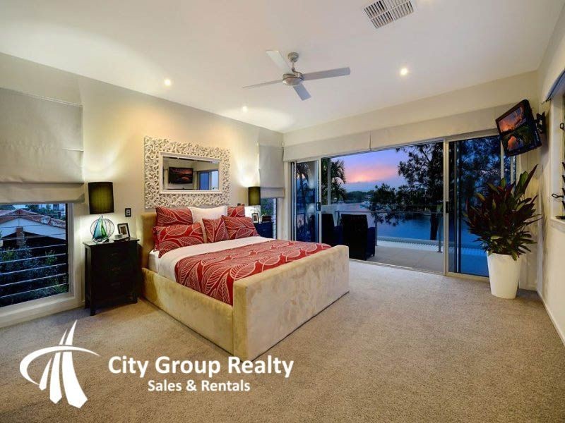 22 River Crescent, Broadbeach Waters QLD 4218