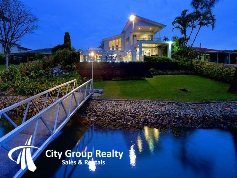 22 River Crescent, Broadbeach Waters QLD 4218