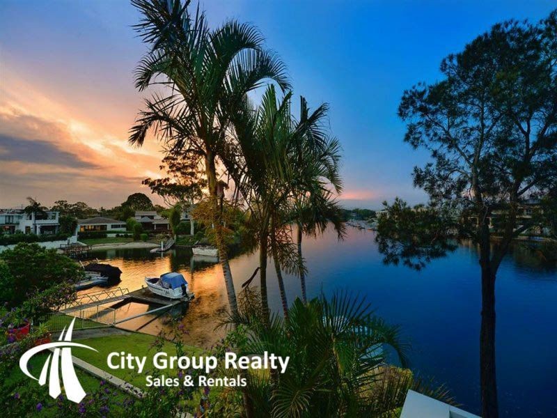 22 River Crescent, Broadbeach Waters QLD 4218