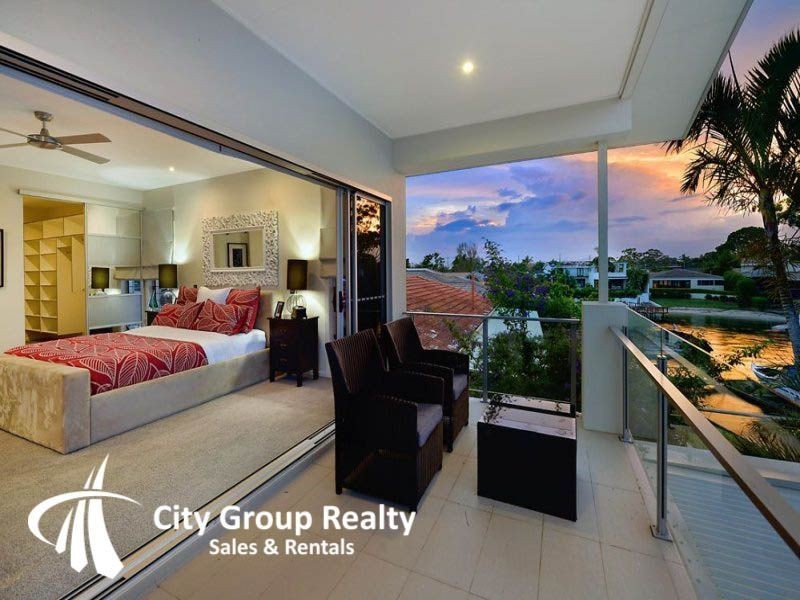 22 River Crescent, Broadbeach Waters QLD 4218