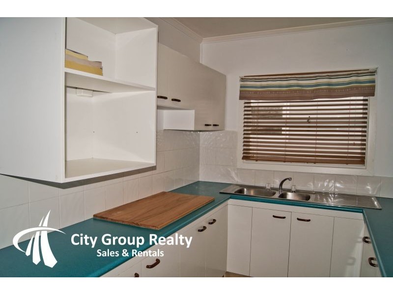 39 Sixth Avenue, Palm Beach QLD 4221