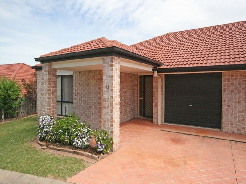 141 Pacific Pines Boulevard, Pacific Pines QLD 4211