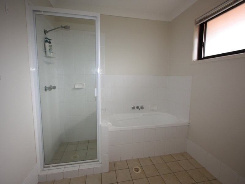 141 Pacific Pines Boulevard, Pacific Pines QLD 4211