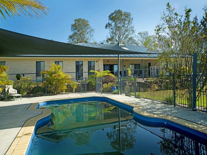 25 Howard Hughes Ct, Maudsland QLD 4210