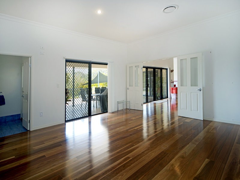 25 Howard Hughes Ct, Maudsland QLD 4210