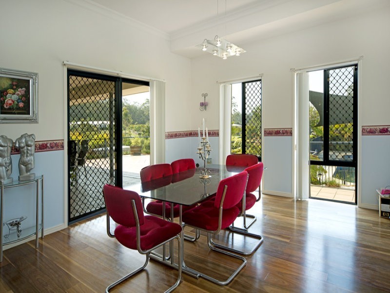 25 Howard Hughes Ct, Maudsland QLD 4210