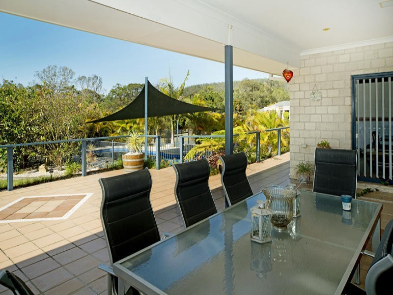 25 Howard Hughes Ct, Maudsland QLD 4210