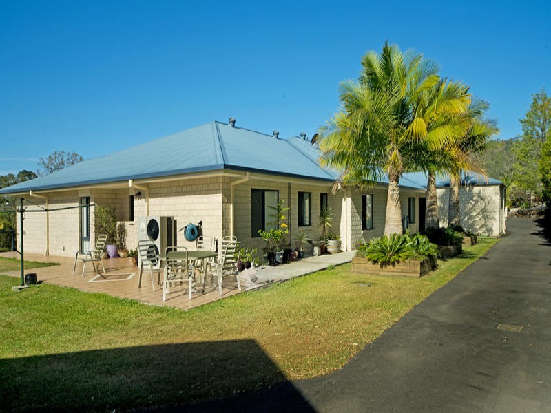 25 Howard Hughes Ct, Maudsland QLD 4210