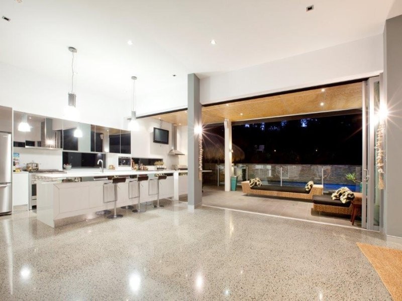 5008 Riverwood Grove, Benowa QLD 4217