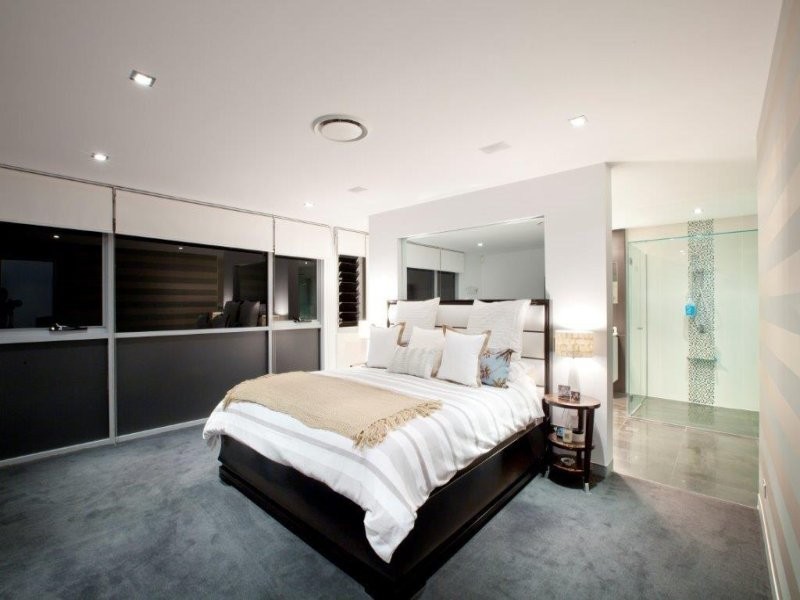 5008 Riverwood Grove, Benowa QLD 4217