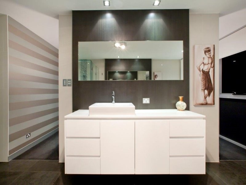 5008 Riverwood Grove, Benowa QLD 4217