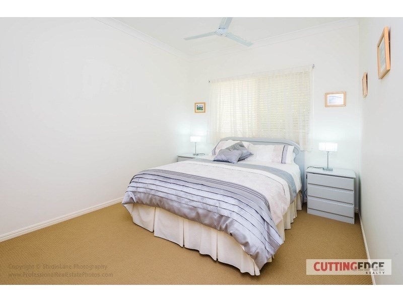 36 Gerard Street, Pacific Pines QLD 4211