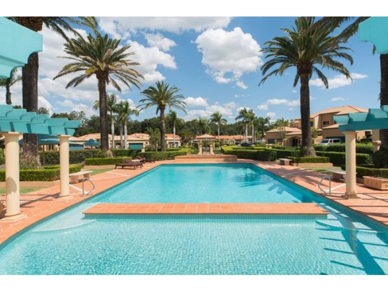 3265 The Palladian, Hope Island QLD 4212