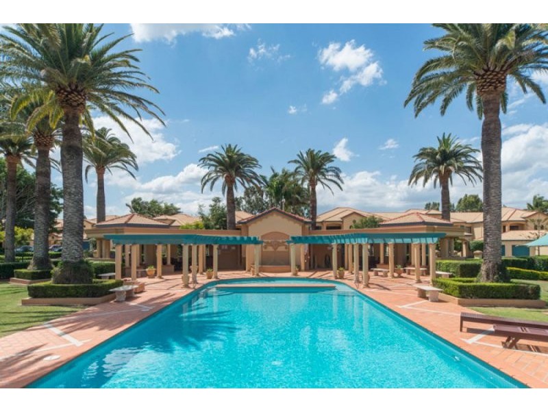 3265 The Palladian, Hope Island QLD 4212