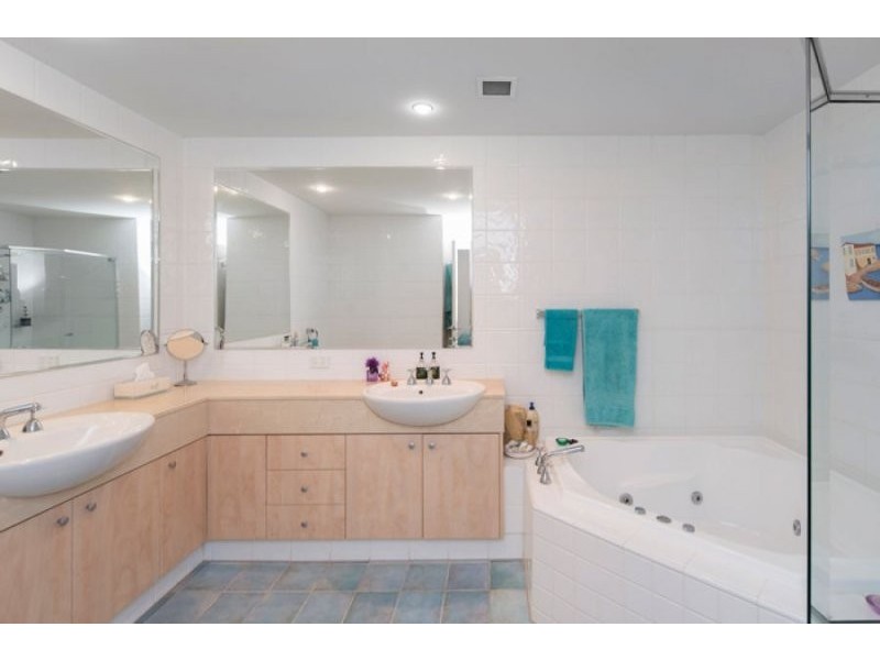 3265 The Palladian, Hope Island QLD 4212