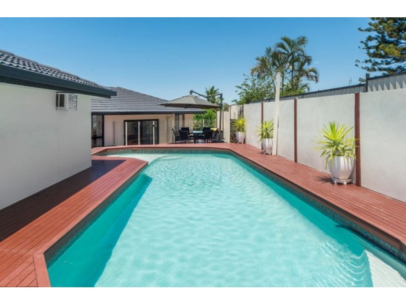 12 Preston Pl, Helensvale QLD 4212