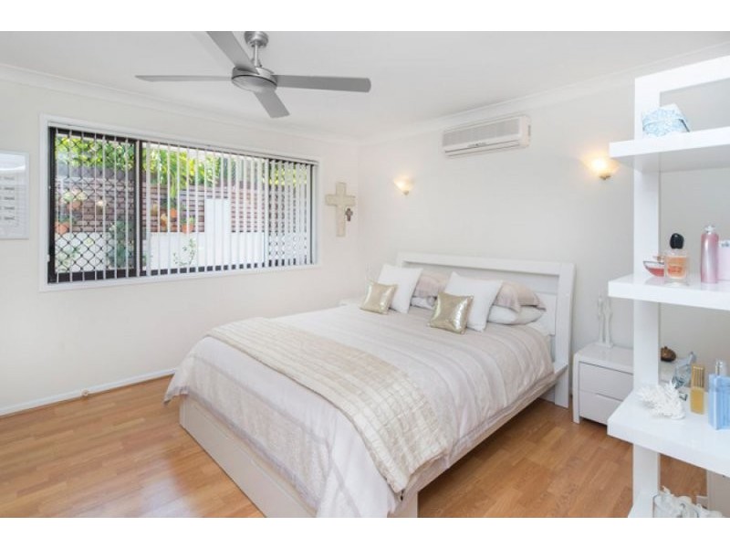 12 Preston Pl, Helensvale QLD 4212