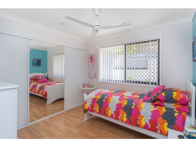 12 Preston Pl, Helensvale QLD 4212