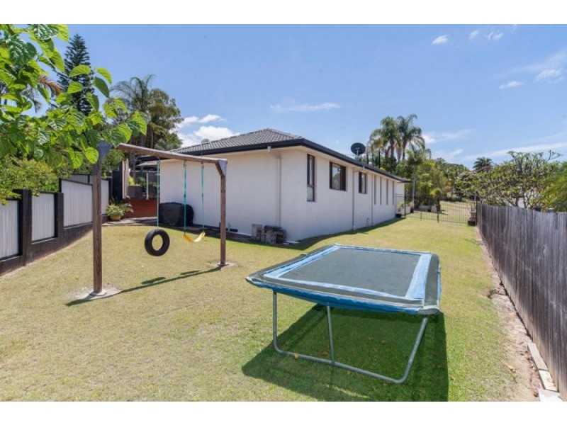 12 Preston Pl, Helensvale QLD 4212