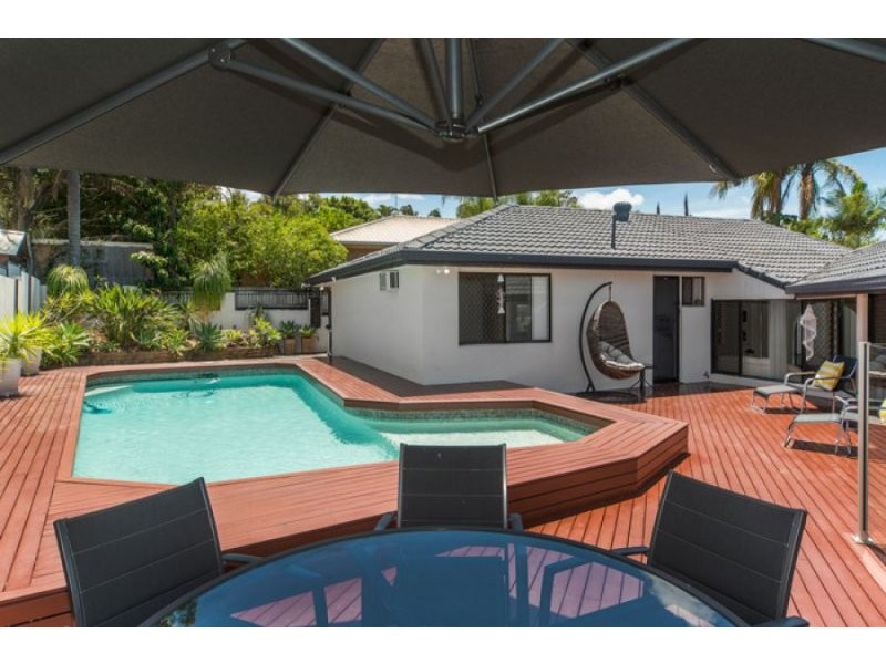 12 Preston Pl, Helensvale QLD 4212