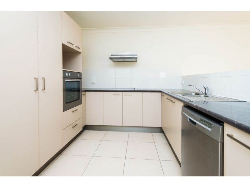 1/17 Willunga, Pacific Pines QLD 4211