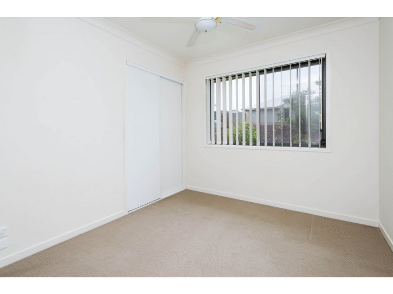 1/17 Willunga, Pacific Pines QLD 4211