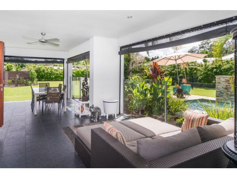 4 Lagoon Park Drive, Maudsland QLD 4210