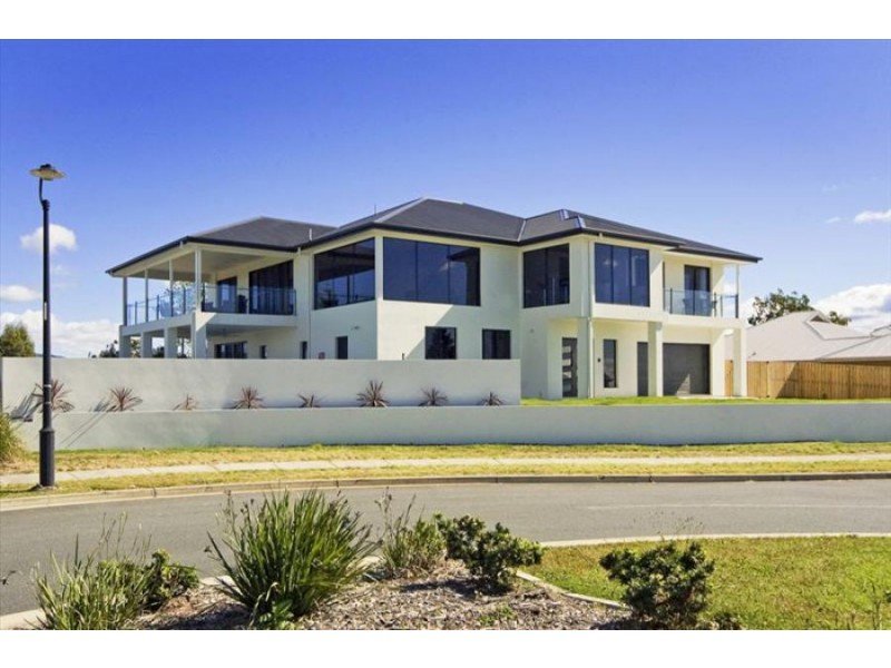 46 SALVADO DR, Pacific Pines QLD 4211