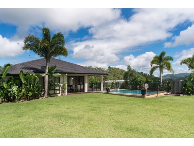 12 Osmond Court, Pacific Pines QLD 4211