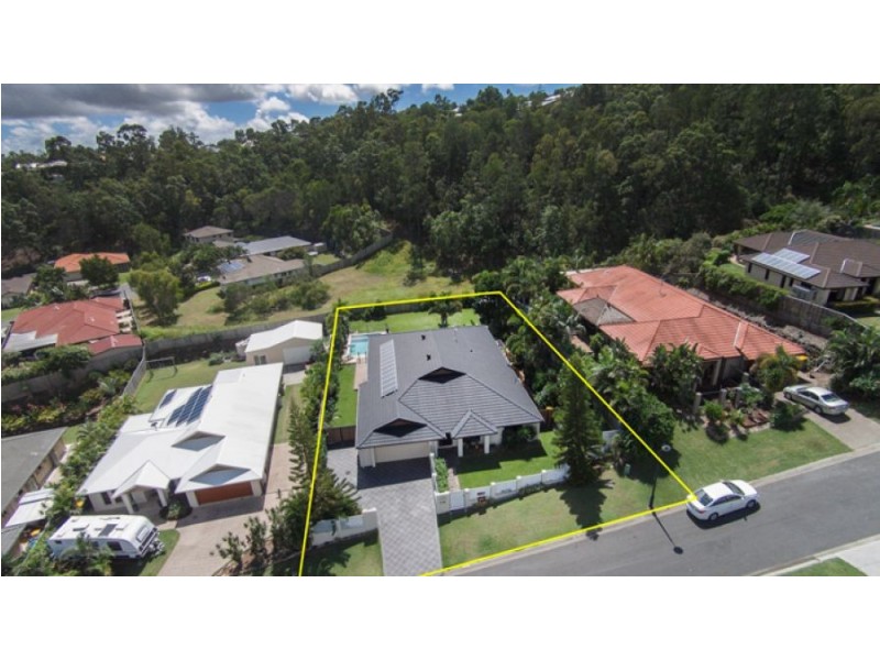 12 Osmond Court, Pacific Pines QLD 4211