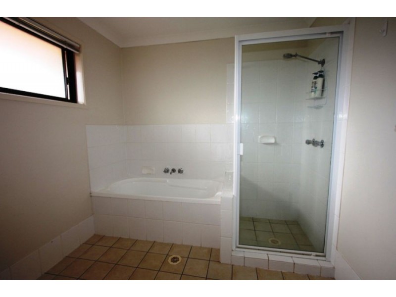 26/141 Pacific Pines Blvd, Pacific Pines QLD 4211