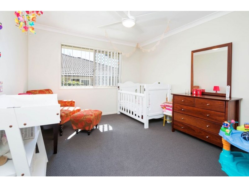 10 Witheren Cct, Pacific Pines QLD 4211