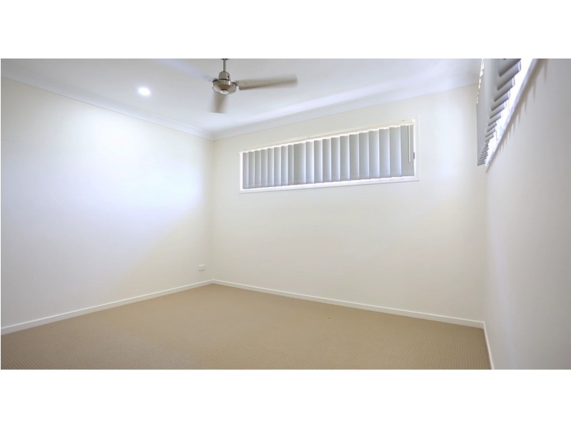12 Fountain Street, Pimpama QLD 4209