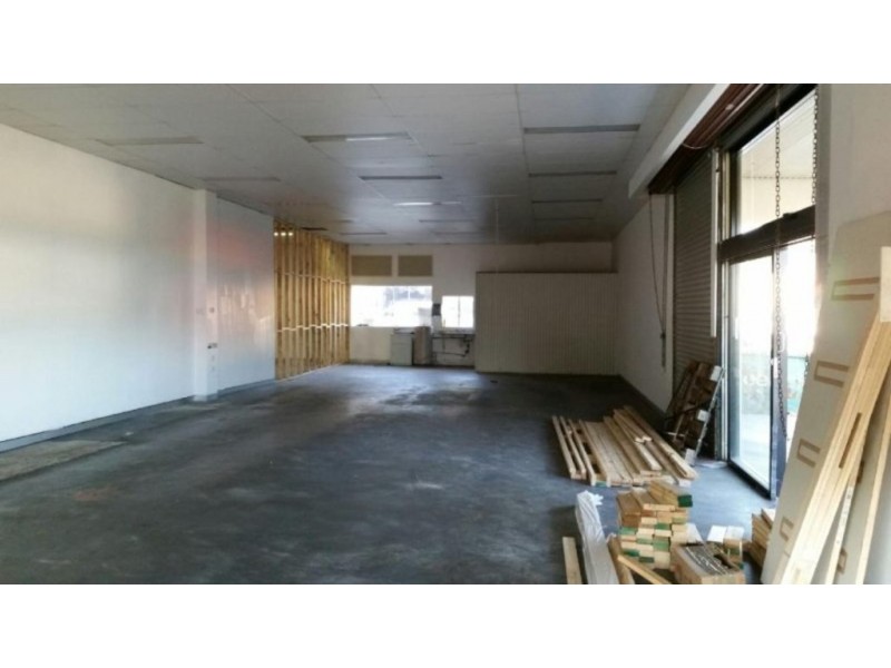 Shop 1/11 Pine Mountain Road, Ipswich QLD 4305