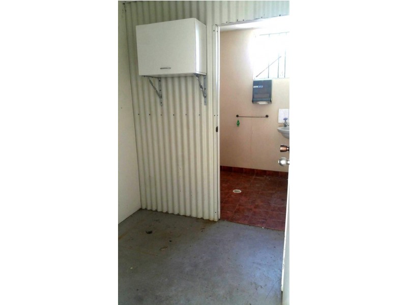 Shop 1/11 Pine Mountain Road, Ipswich QLD 4305