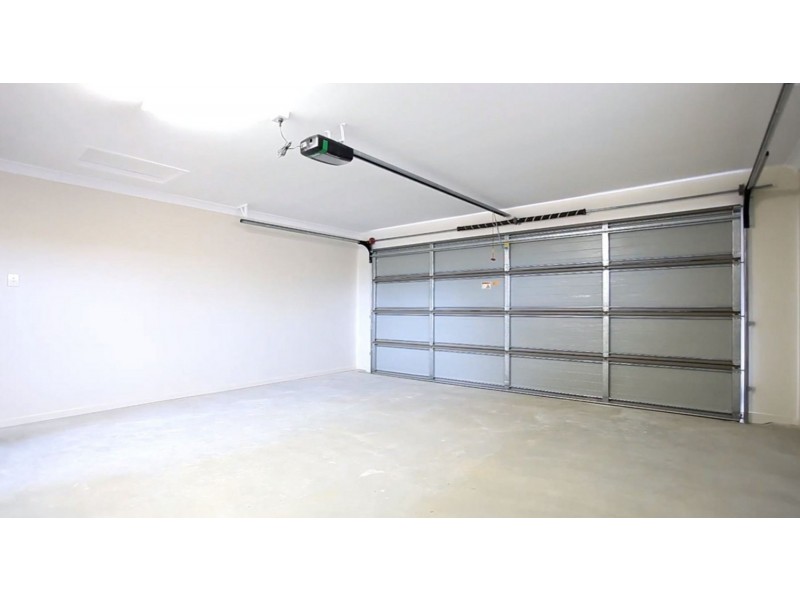 12 Sapphire Place, Pimpama QLD 4209