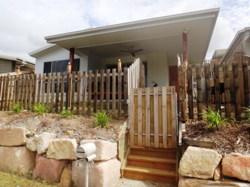 37 Damian Leeding Way, Upper Coomera QLD 4209