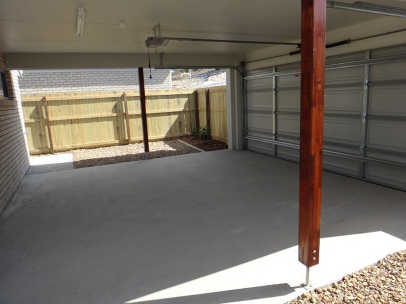 37 Damian Leeding Way, Upper Coomera QLD 4209