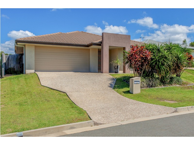 39 Winchester Crescent, Pimpama QLD 4209