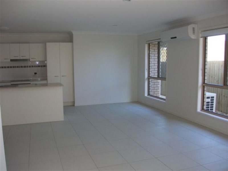 39 Winchester Crescent, Pimpama QLD 4209