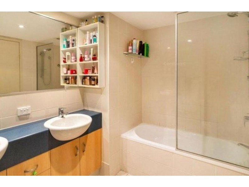 5/18 Parker Street, Labrador QLD 4215