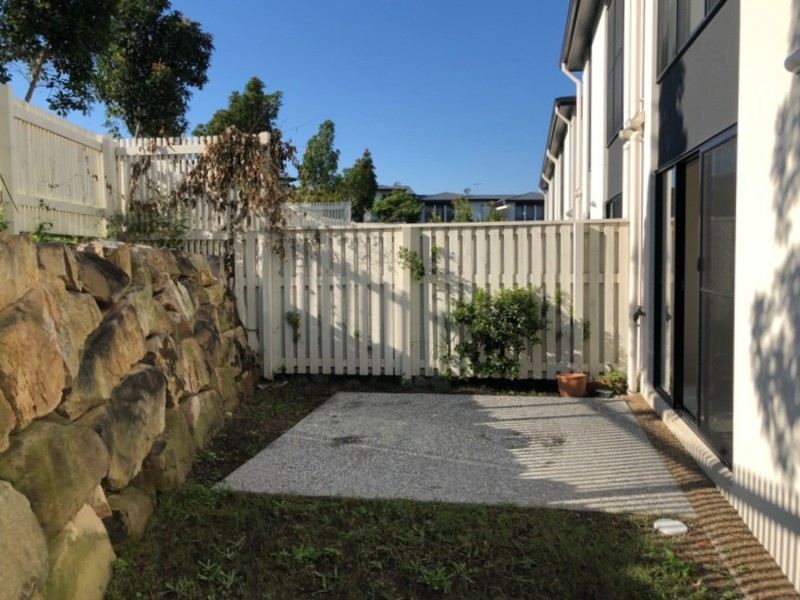 77/1 Norris Street, Pacific Pines QLD 4211