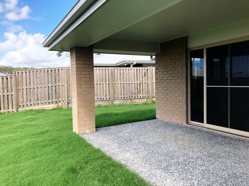 30 Woodrose Circuit, Pimpama QLD 4209