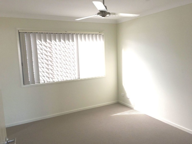 24 Hillsborough Place, Pimpama QLD 4209