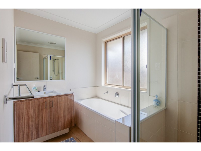 21 Geoffrey Miller Avenue, Pimpama QLD 4209