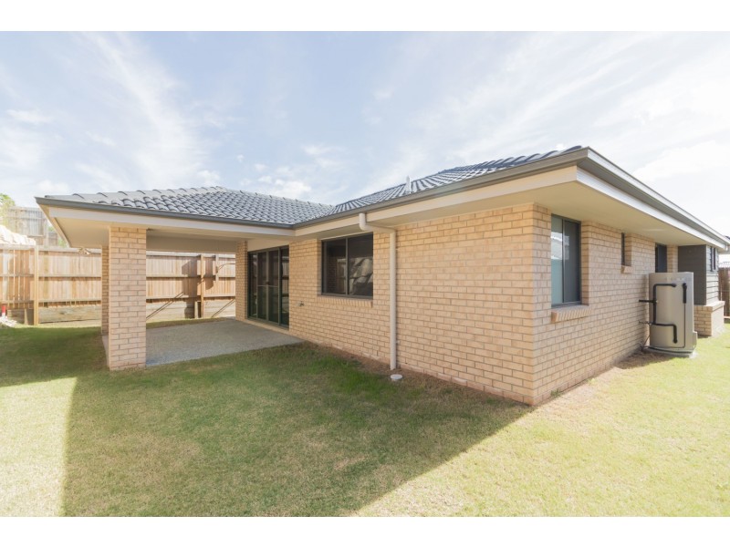 75 Woodrose Circuit, Pimpama QLD 4209